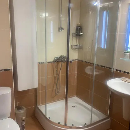 Helios Complex, Apartman