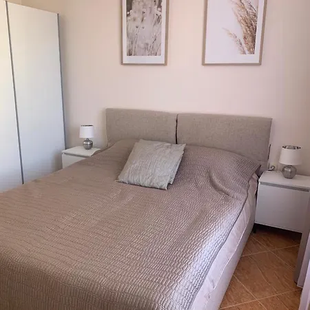 Helios Complex, Apartamento *