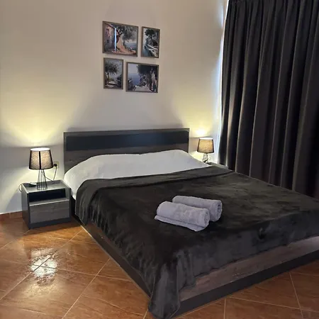 Helios Complex, Apartamento *