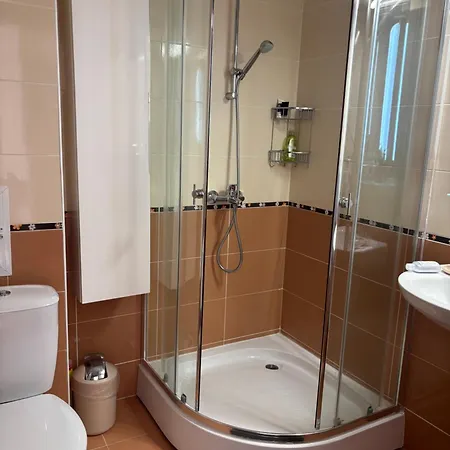 Helios Complex, Apartman